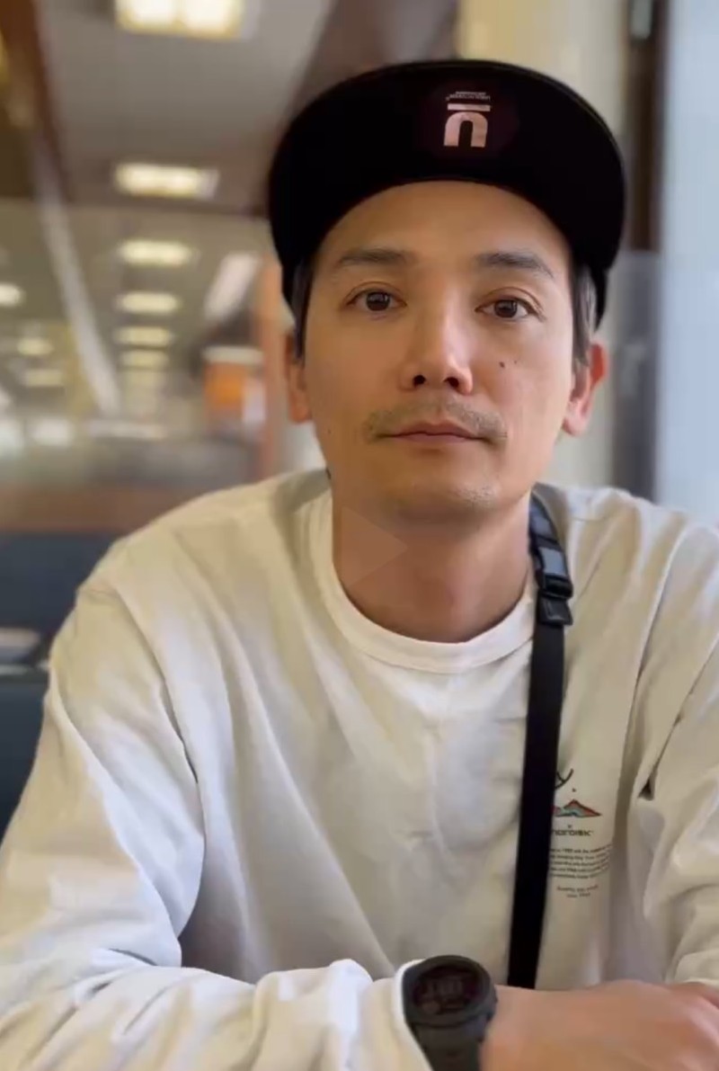 代表 小川 真幸